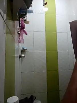 Sophie sweett19 online show from 8, 3, 2026