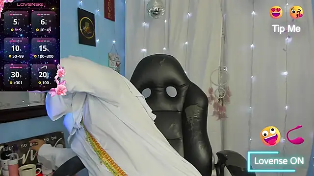 Snapshot of Falak-Yasin chatting on 28, 6, 2026 Falak-Yasin online show from 28, 6, 2026