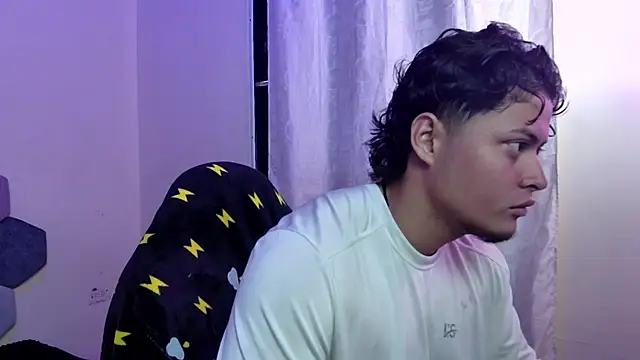 Snapshot of Horny_tgn chatting on 22, 9, 2025 Horny tgn online show from 22, 9, 2025
