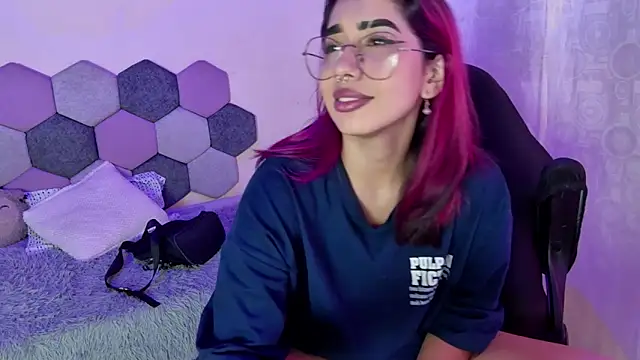 Horny tgn online show from 8, 1, 2026