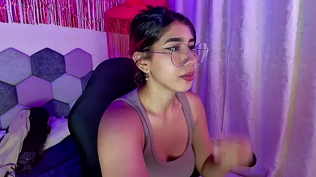 Horny tgn online show from 14, 2, 2026