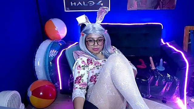X CHERRY XX online show from 11, 12, 2024