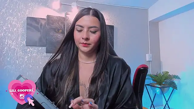 lilicooper  online show from 11, 3, 2025