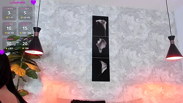lilicooper  online show from 10, 9, 2025