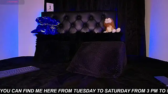 Snapshot of James1lee_ chatting on 10, 7, 2026 James1lee online show from 10, 7, 2026