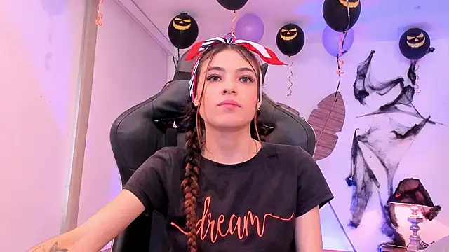 sofiarouge online show from 20, 10, 2025