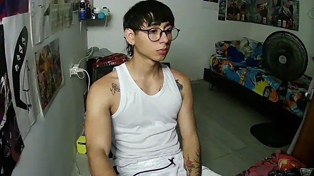 Snapshot of Dillom420 chatting on 13, 7, 2026 Dillom420 online show from 13, 7, 2026