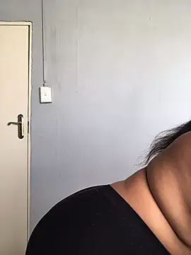 pinky promicee online show from 8, 3, 2025