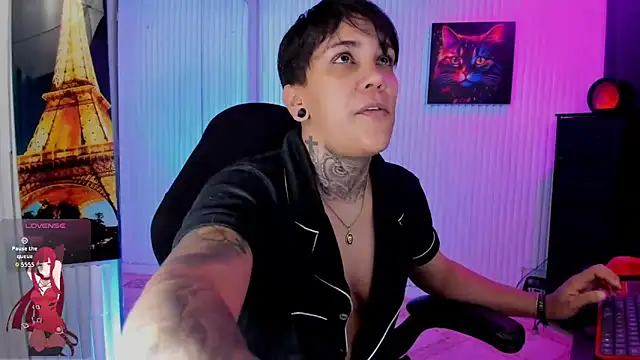 ZhoeStrong online show from 5, 4, 2026