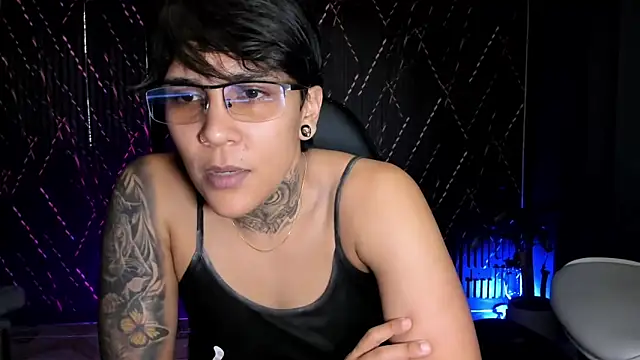 ZhoeStrong online show from 3, 2, 2026