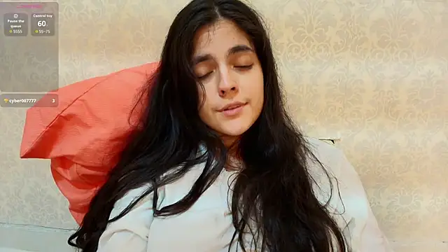 Snapshot of sofiaclauss chatting on 4, 10, 2025 sofiaclauss online show from 4, 10, 2025