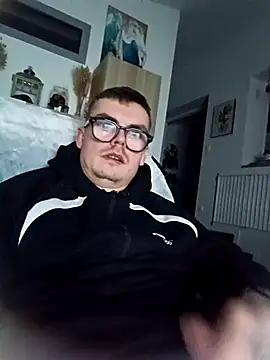 GLouglou19 online show from 7, 3, 2026