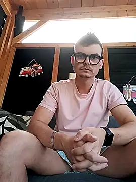 GLouglou19 online show from 28, 4, 2026