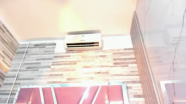 Snapshot of ebony_march chatting on 27, 11, 2025 ebony march online show from 27, 11, 2025