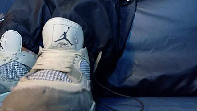 LusstCruella online show from 4, 12, 2025