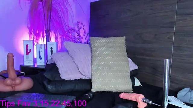 Martina Miiller online show from 5, 1, 2026