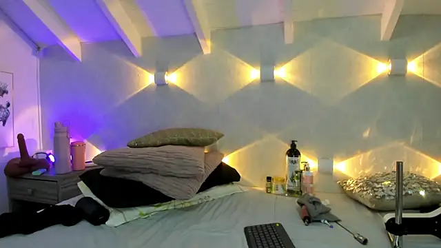 Martina Miiller online show from 24, 3, 2026