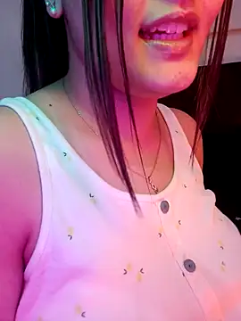 Snapshot of im_here- chatting on 18, 12, 2025 im here- online show from 18, 12, 2025