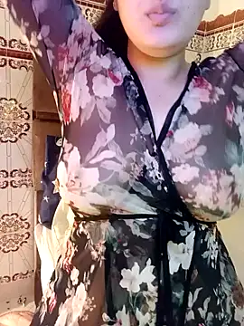 im here- online show from 5, 2, 2025