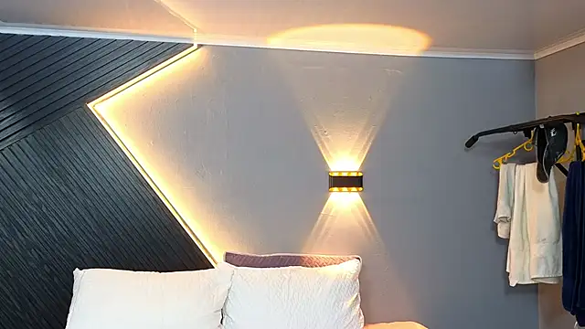 Laia and Aloby online show from 25, 2, 2026