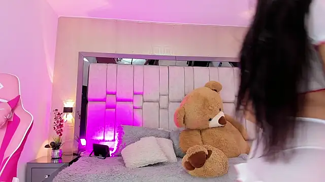 SofiaCortez  online show from 18, 3, 2025