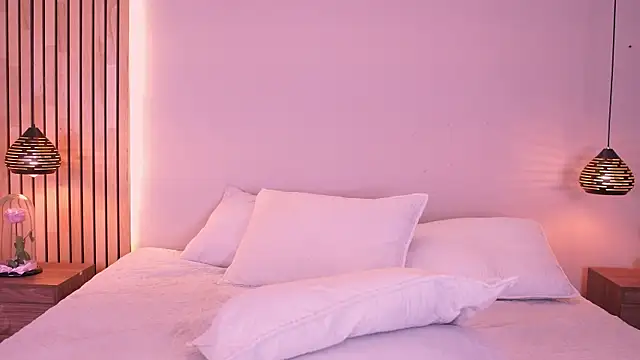  SofiaCortez  online show from 1, 10, 2025