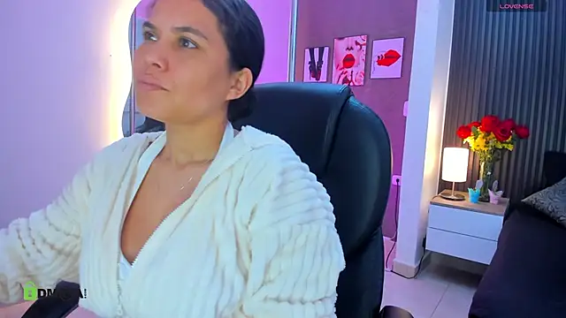 natasha  jackson online show from 15, 4, 2026