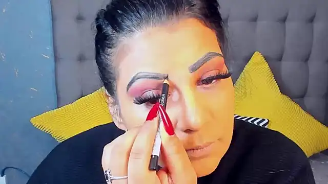 AmyCubes online show from 15, 11, 2025