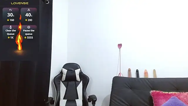 Snapshot of Kiara-Rider chatting on 15, 11, 2025 Kiara-Rider online show from 15, 11, 2025