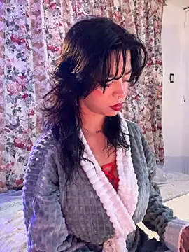 Kitty arts online show from 19, 4, 2026