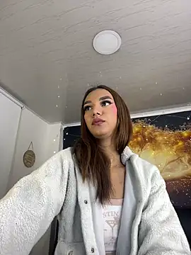 Nikol Rang   online show from 4, 3, 2025