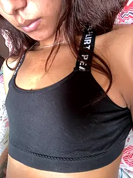 Snapshot of Nikol_Rang__ chatting on 2, 12, 2025 Nikol Rang online show from 2, 12, 2025