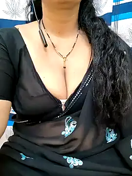 Snapshot of bhuvana555 chatting on 18, 3, 2025 bhuvana555 online show from 18, 3, 2025