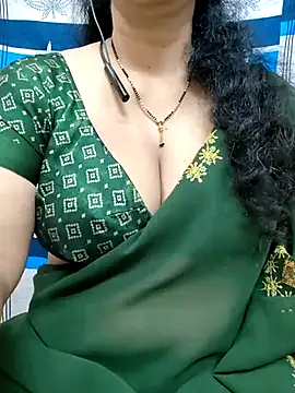 Snapshot of bhuvana555 chatting on 3, 3, 2025 bhuvana555 online show from 3, 3, 2025