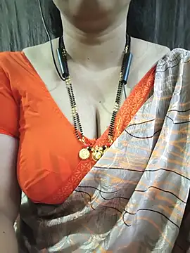 Snapshot of bhuvana555 chatting on 3, 7, 2026 bhuvana555 online show from 3, 7, 2026