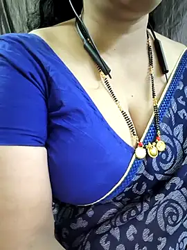 Snapshot of bhuvana555 chatting on 15, 5, 2026 bhuvana555 online show from 15, 5, 2026