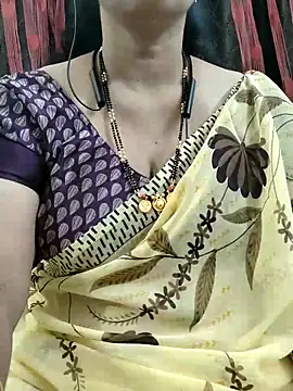 Snapshot of bhuvana555 chatting on 24, 9, 2025 bhuvana555 online show from 24, 9, 2025