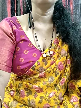 Snapshot of bhuvana555 chatting on 10, 9, 2025 bhuvana555 online show from 10, 9, 2025