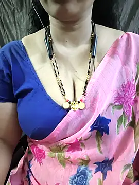Snapshot of bhuvana555 chatting on 26, 4, 2026 bhuvana555 online show from 26, 4, 2026