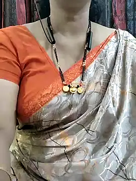 Snapshot of bhuvana555 chatting on 10, 10, 2025 bhuvana555 online show from 10, 10, 2025