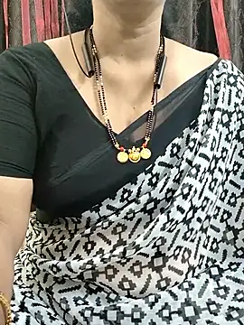 Snapshot of bhuvana555 chatting on 26, 9, 2025 bhuvana555 online show from 26, 9, 2025