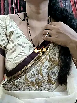 Snapshot of bhuvana555 chatting on 11, 9, 2025 bhuvana555 online show from 11, 9, 2025