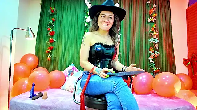 oriana thomson2 online show from 13, 2, 2025