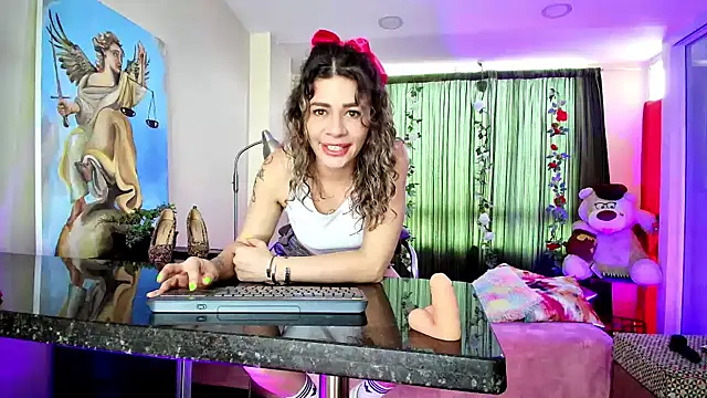 oriana thomson2 online show from 10, 2, 2025