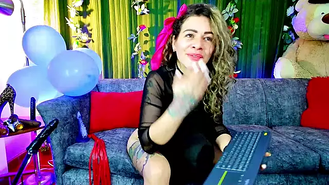 oriana thomson2 online show from 24, 2, 2025