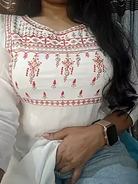 Snapshot of Rina777o chatting on 8, 5, 2026 Rina777o online show from 8, 5, 2026