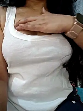 Snapshot of Rina777o chatting on 23, 4, 2026 Rina777o online show from 23, 4, 2026