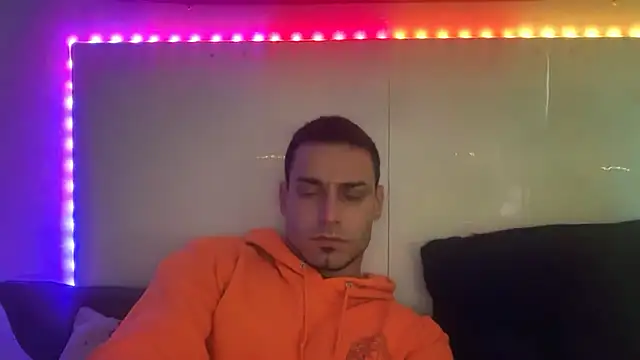 Snapshot of hot_shot_13 chatting on 17, 11, 2025 hot shot 13 online show from 17, 11, 2025