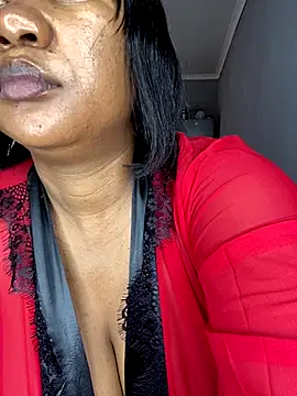 Snapshot of MayaPassion chatting on 10, 9, 2025 MayaPassion online show from 10, 9, 2025