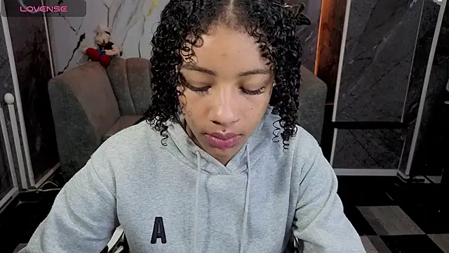 Violeth b online show from 15, 4, 2026